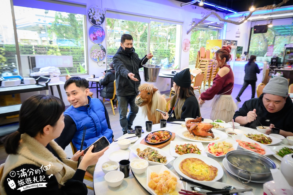 宜蘭礁溪美食【皇家花園餐廳】礁溪親子餐廳,必吃脆皮烤雞＆櫻桃烤鴨,來用餐還能與可愛動物互動好有趣!