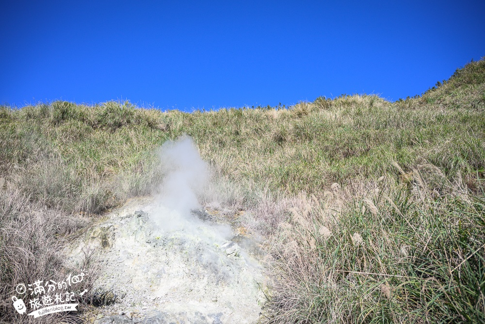 【台北陽明山】小油坑步道超壯觀,近距離欣賞後火山作用形成的噴氣孔＆硫磺結晶！