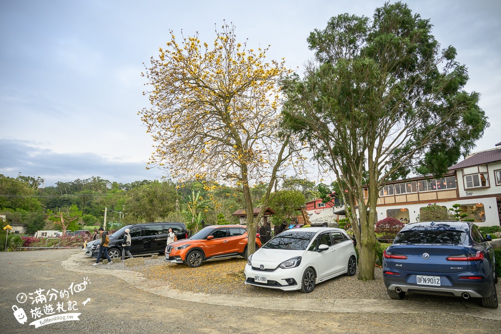 苗栗【山上村 Hill cafe】三灣鄉景觀餐廳,水上日式玻璃屋,有兒童遊戲區~秒飛日本吃鍋喝下午茶!
