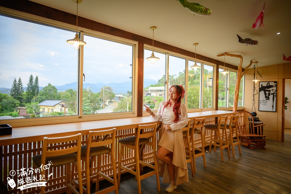 苗栗【山上村 Hill cafe】三灣鄉景觀餐廳,水上日式玻璃屋,有兒童遊戲區~秒飛日本吃鍋喝下午茶!