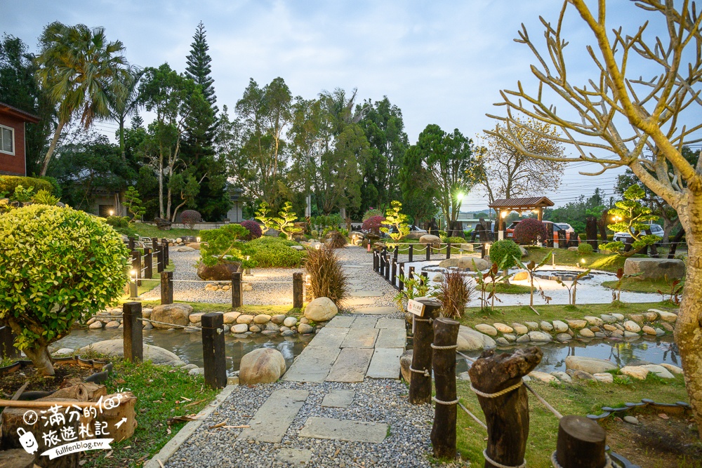 苗栗【山上村 Hill cafe】三灣鄉景觀餐廳,水上日式玻璃屋,有兒童遊戲區~秒飛日本吃鍋喝下午茶!