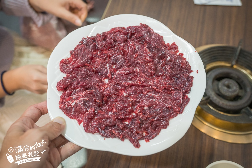 【台南劉家莊牛肉爐】永康人氣溫體牛肉火鍋,必吃牛燥飯&滷味拼盤.還有特色功夫料理超美味!