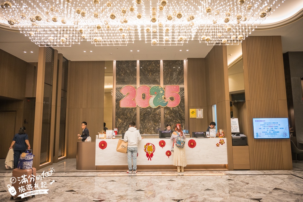 台南【晶盈親旅大酒店】全新高質感旅店,家庭房Villa渡假風,200坪兒童遊戲室,親子同行超放電!