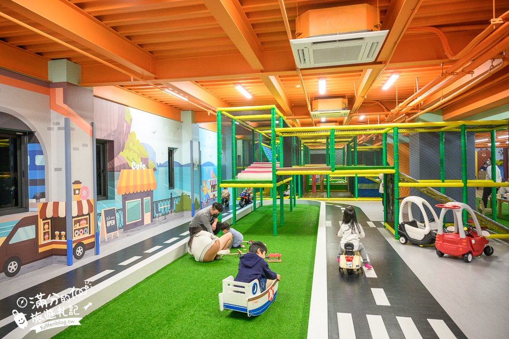台南【晶盈親旅大酒店】全新高質感旅店,家庭房Villa渡假風,200坪兒童遊戲室,親子同行超放電!