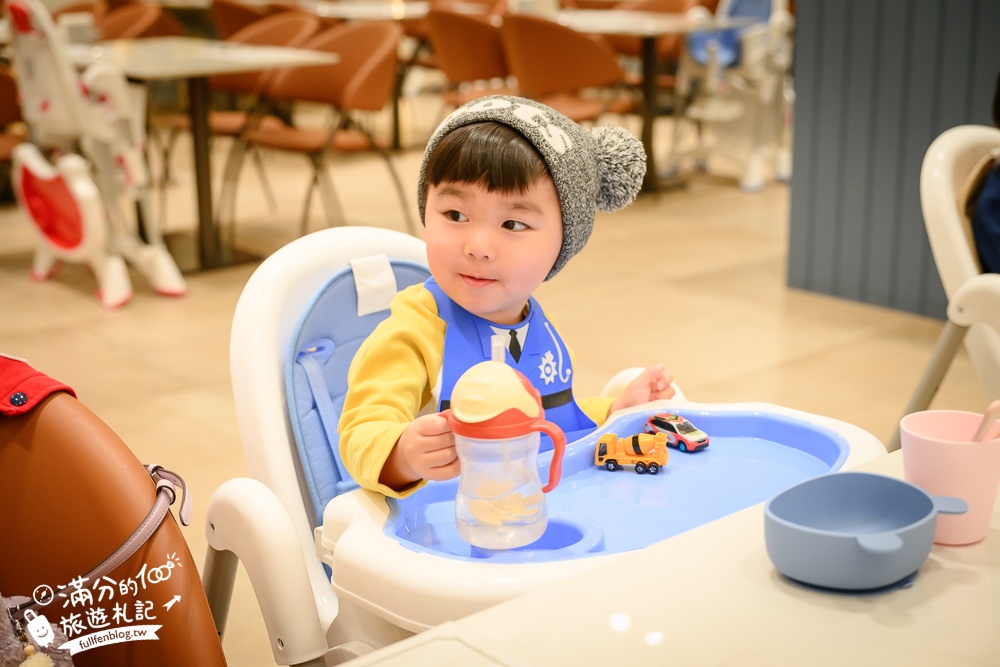 台南【晶盈親旅大酒店】全新高質感旅店,家庭房Villa渡假風,200坪兒童遊戲室,親子同行超放電!