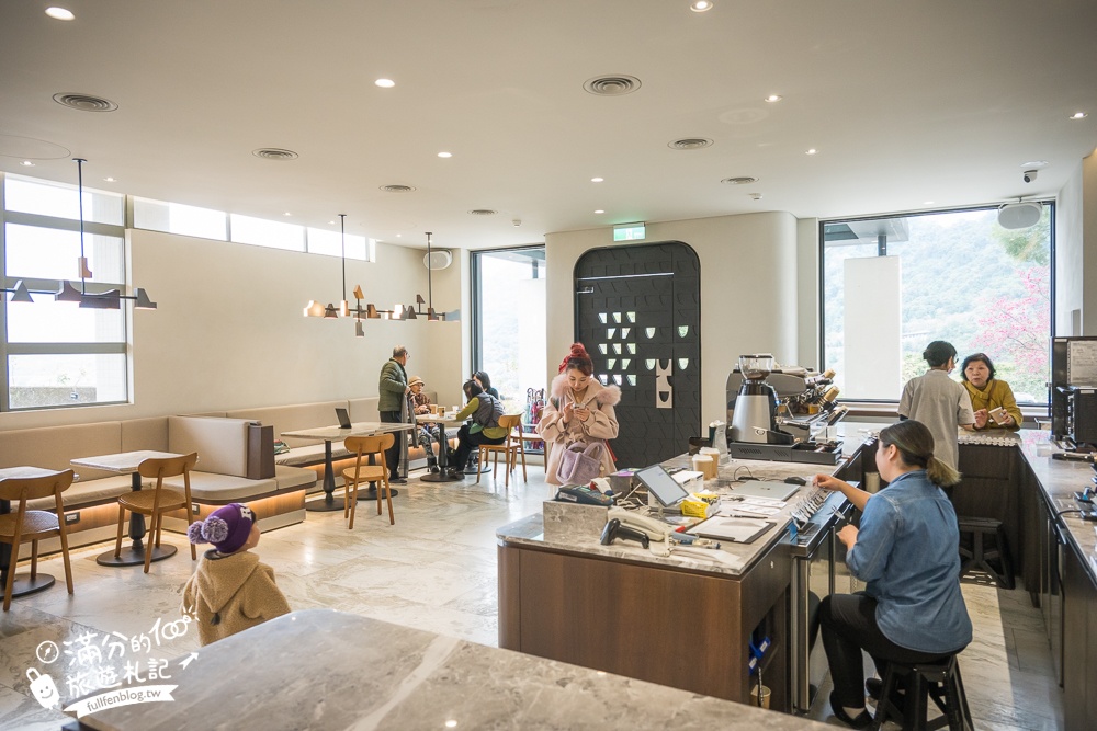 【桃園石門水庫福華渡假飯店】全新湖景房型和超狂親子設施.兒童跑車.任天堂.復古電動免費玩,還能泡三溫暖和游泳!