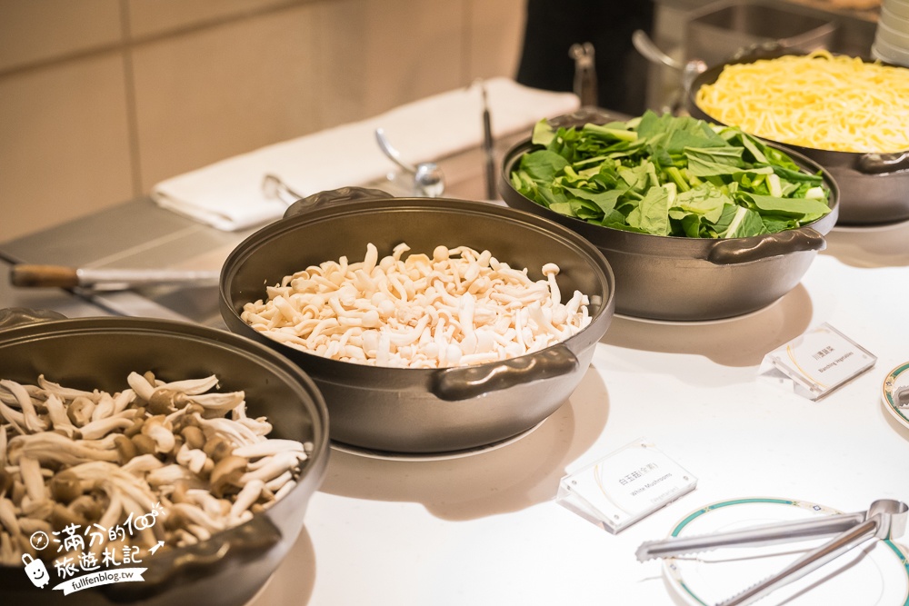 【桃園石門水庫福華渡假飯店】全新湖景房型和超狂親子設施.兒童跑車.任天堂.復古電動免費玩,還能泡三溫暖和游泳!