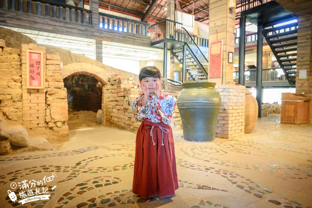 【南投水里蛇窯古裝體驗】土土甜品店.穿唐裝.吃甜點.玩捏陶,親子同遊秒穿越過去!