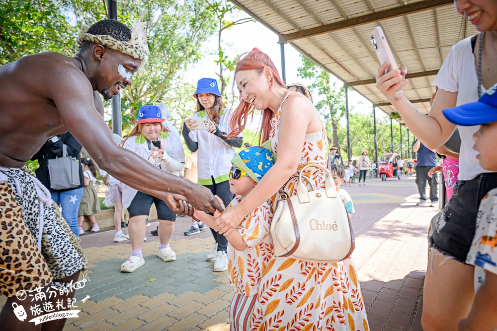 【2025台南頑皮世界野生動物園】最新門票資訊.台南必玩動物園,餵萌寵.看企鵝.玩水樂園.搭水豚列車!