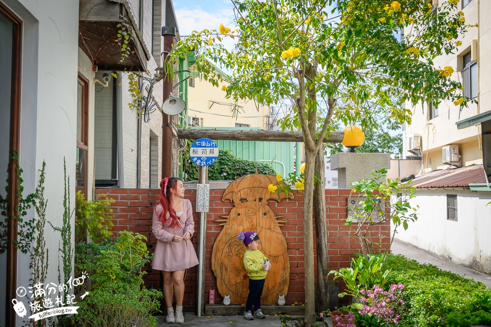 台中【MITAKA 3e Cafe台中店】文青風咖啡館.必吃龍貓吐司.跳箱吐司~玩拍龍貓公車站牌好療癒!
