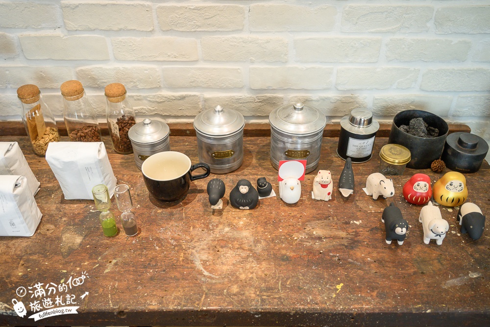 台中【MITAKA 3e Cafe台中店】文青風咖啡館.必吃龍貓吐司.跳箱吐司~玩拍龍貓公車站牌好療癒!