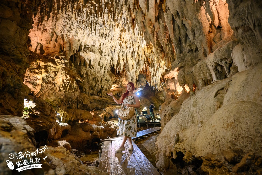 沖繩【CAVE OKINAWA鐘乳洞】沖繩尋寶秘境~地下金色宮殿,探索夢幻鐘乳石洞,還能在森林咖啡館下午茶!