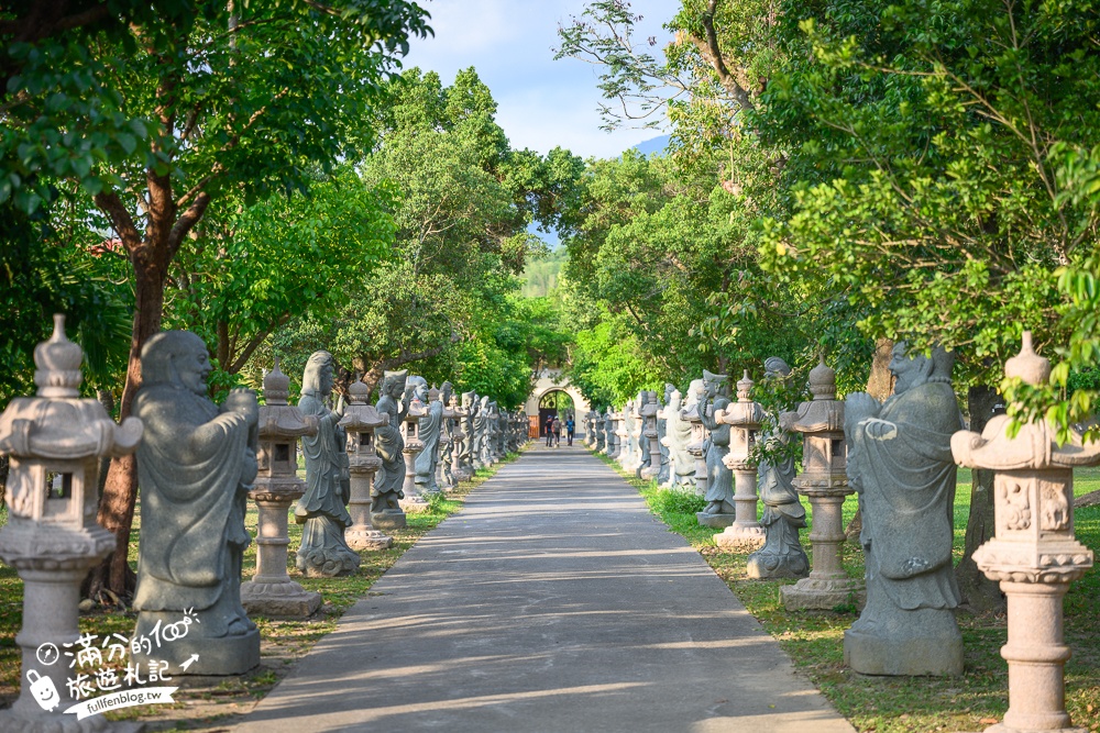 高雄【神威天臺山道場】六龜花旗木湖景秘境.金碧輝煌神殿隱藏夢幻泰國櫻花林!