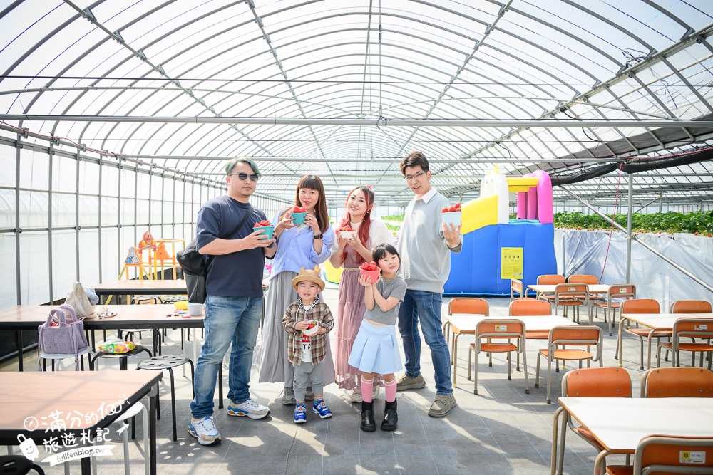 福岡草莓園【Fruitelier中村果樹園】久留米親子草莓園,50分鐘草莓吃到飽.能邊採邊吃,還有兒童遊戲區好溫馨!