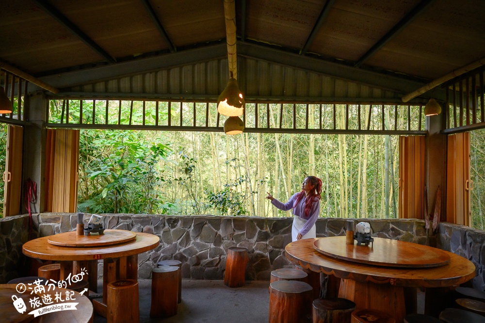 南投【竹棧餐廳】鹿谷景觀餐廳.在孟宗竹林裡享受野菜山產,主人招待拔絲地瓜更驚艷!