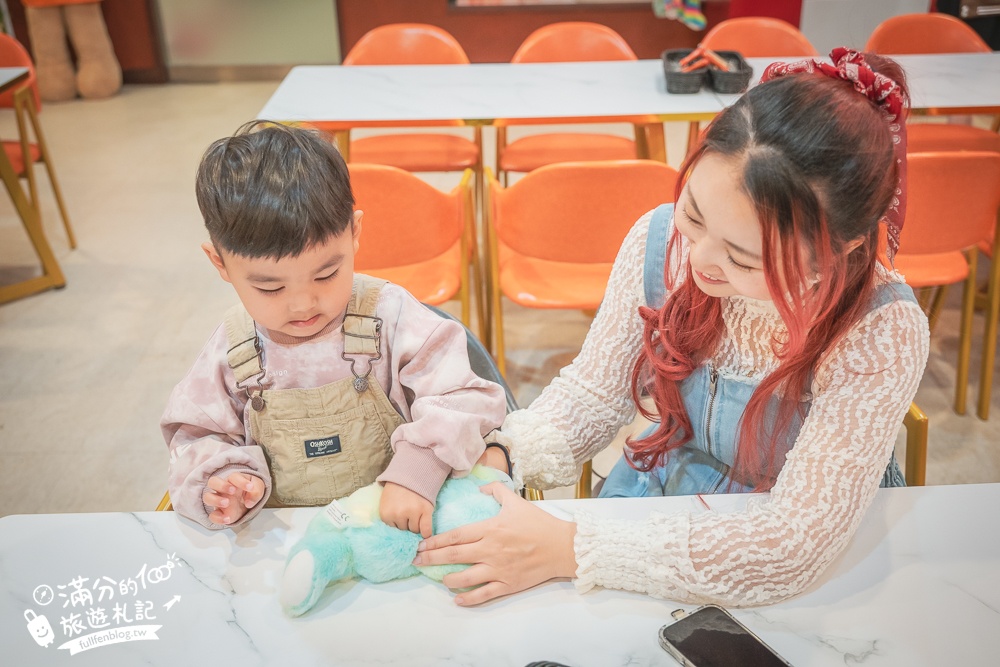 桃園【小熊博物館4.0】龍潭最新親子室內景點.泰迪熊主題館,小熊手作DIY,全新場景跟著小熊環遊世界!