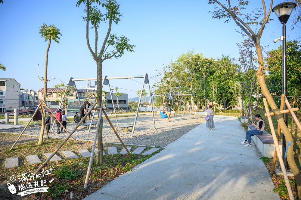 南投【竹夢親子公園】竹山小鎮新地標,雙塔竹筍造型溜滑梯好吸睛.攀爬網.鞦韆.沙坑.彈跳床和滑索通通免費玩!