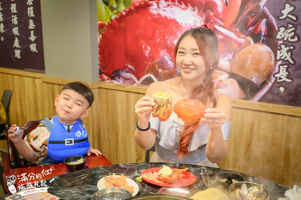【金山大碗石頭火鍋】金山超浮誇＆澎湃爆炒螃蟹海鮮石頭鍋好驚艷,米飯吃到飽,滿滿精華海鮮粥別錯過!