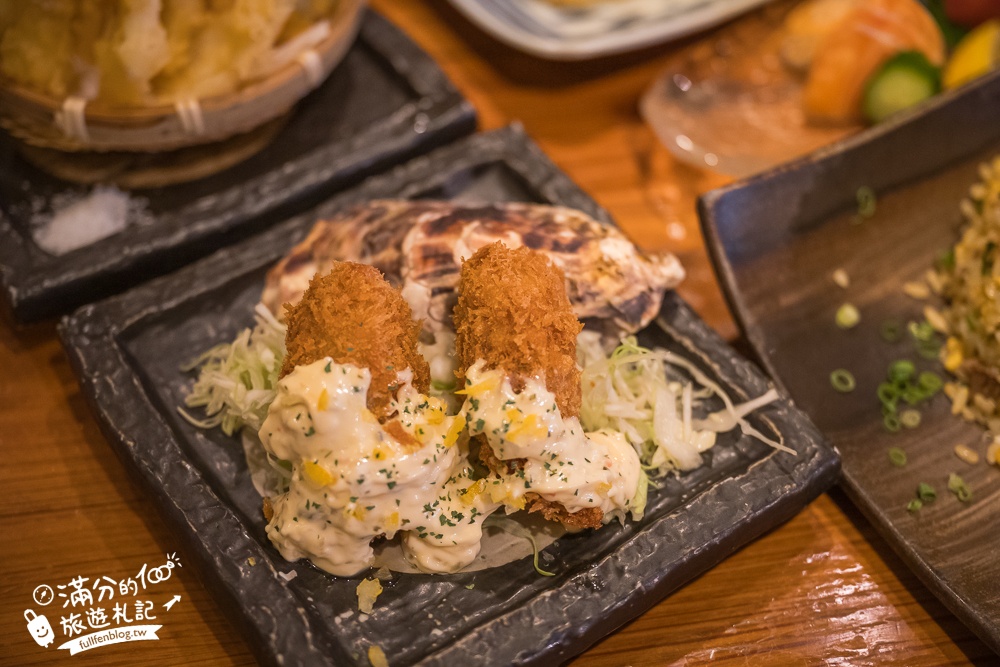 沖繩美食【目利銀次新都心本舖】那霸超人氣居酒屋,坐在木酒桶裡吃日料超特別!