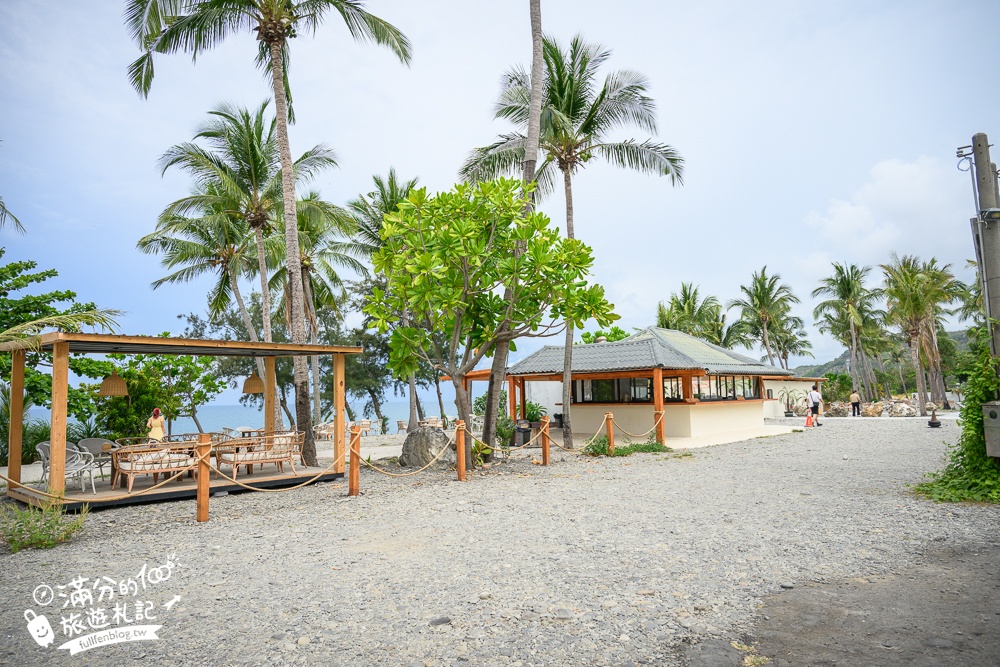 屏東新景點【Coconut Coast椰海·漫漫】枋山最新景觀餐廳.濃濃巴厘島風情, 無敵海景&火車快飛通通能滿足!