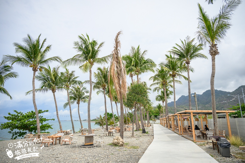 屏東新景點【Coconut Coast椰海·漫漫】枋山最新景觀餐廳.濃濃巴厘島風情, 無敵海景&火車快飛通通能滿足!