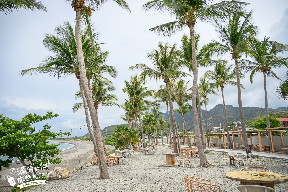 屏東新景點【Coconut Coast椰海·漫漫】枋山最新景觀餐廳.濃濃巴厘島風情, 無敵海景&火車快飛通通能滿足!