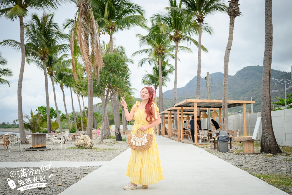 屏東新景點【Coconut Coast椰海·漫漫】枋山最新景觀餐廳.濃濃巴厘島風情, 無敵海景&火車快飛通通能滿足!