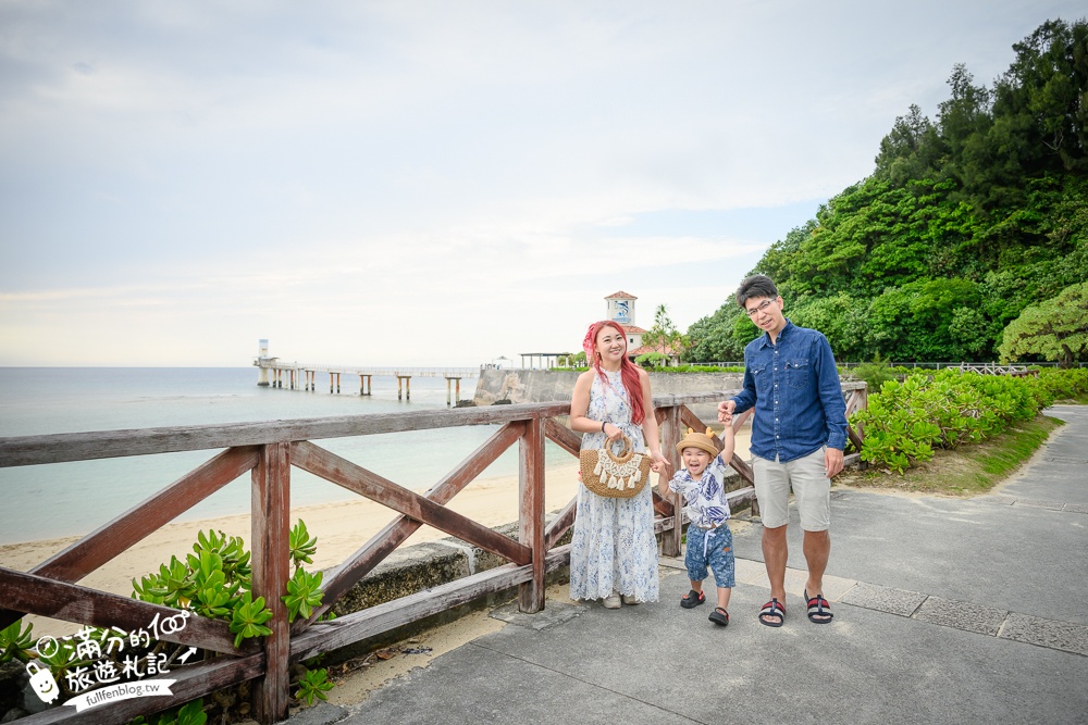 【沖繩玻璃底遊艇體驗】名護部瀬名海中公園親子必玩!搭鯨魚遊艇,換個視角看海底世界,還能同時餵魚超好玩!