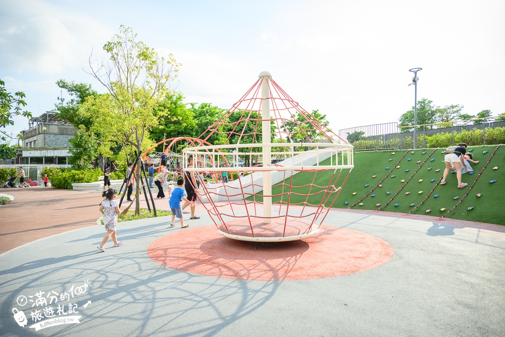 彰化【田尾怡心園遊戲場】田尾花鄉最新親子公園.磨石子滑梯.鞦韆.攀爬網通通免費玩！