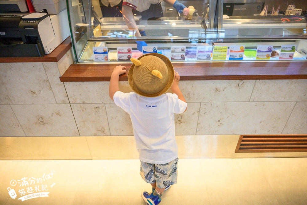 【BLUE SEAL牧港本店】沖繩室內景點,BLUE SEAL博物館免費參觀,濃濃美式風情超好拍!
