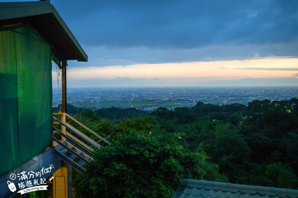 彰化【花壇山中居景觀餐廳】彰化夜景餐廳推薦,泡腳喝雞湯好愜意,黃昏&百萬夜景一次滿足!