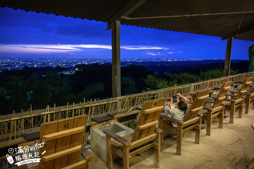 彰化【花壇山中居景觀餐廳】彰化夜景餐廳推薦,泡腳喝雞湯好愜意,黃昏&百萬夜景一次滿足!