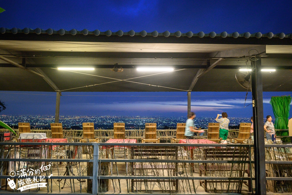 彰化【花壇山中居景觀餐廳】彰化夜景餐廳推薦,泡腳喝雞湯好愜意,黃昏&百萬夜景一次滿足!