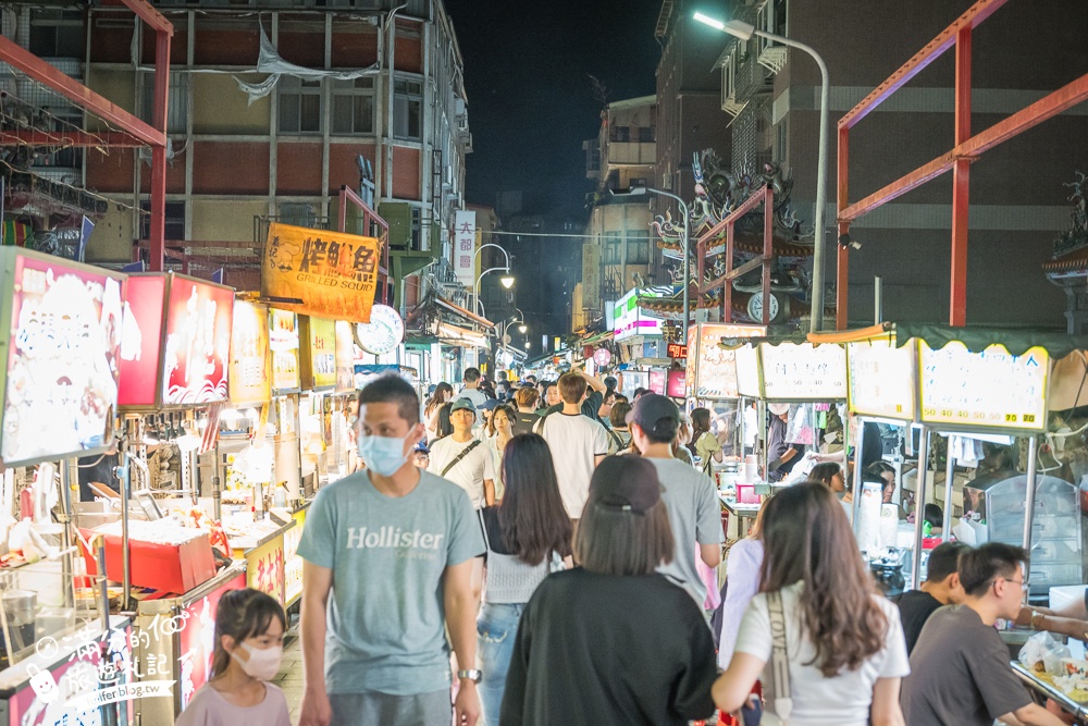 【士林夜市玩樂攻略】TOP10個士林夜市必吃美食&夜市遊戲.不可錯口的士林廟口小吃!