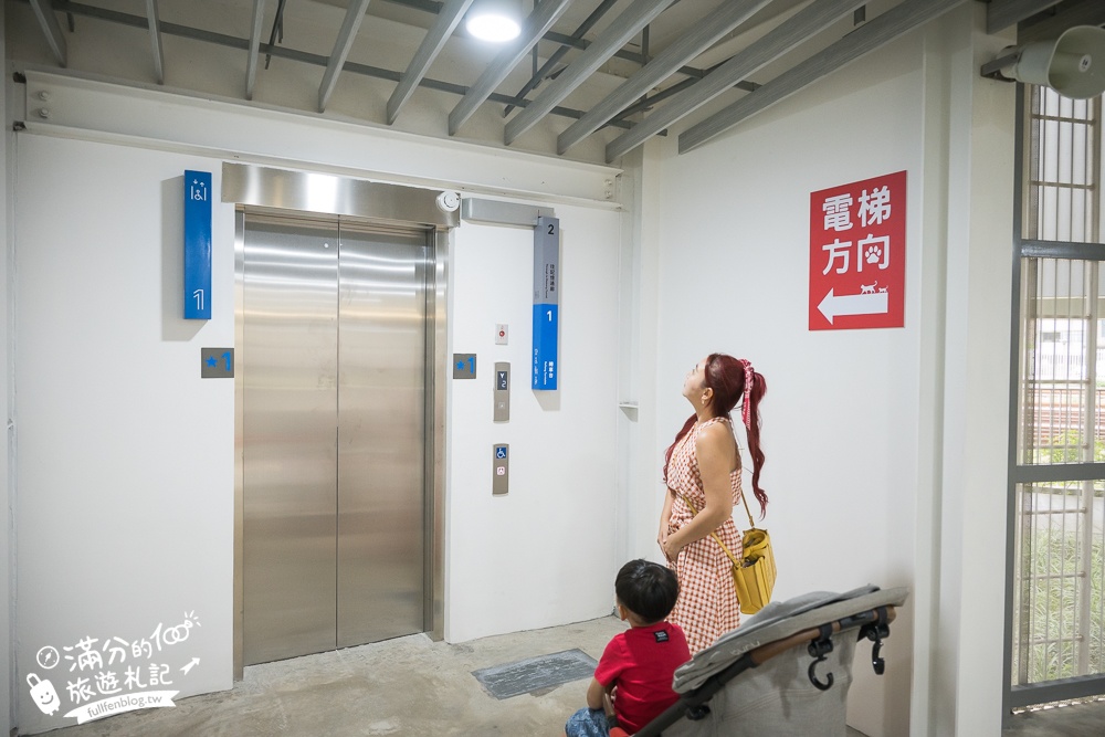 苗栗新景點【苗栗火車頭園區】最新門票資訊&設施體驗,必搭小火車遊園.近距離與蒸汽火車合影趣味十足!