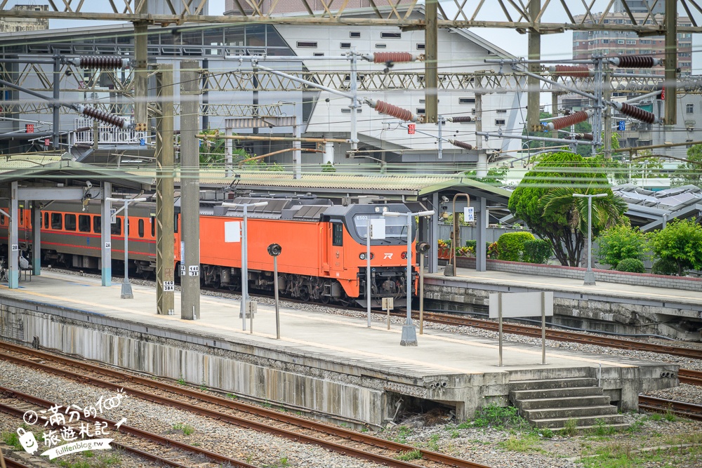 苗栗新景點【苗栗火車頭園區】最新門票資訊&設施體驗,必搭小火車遊園.近距離與蒸汽火車合影趣味十足!
