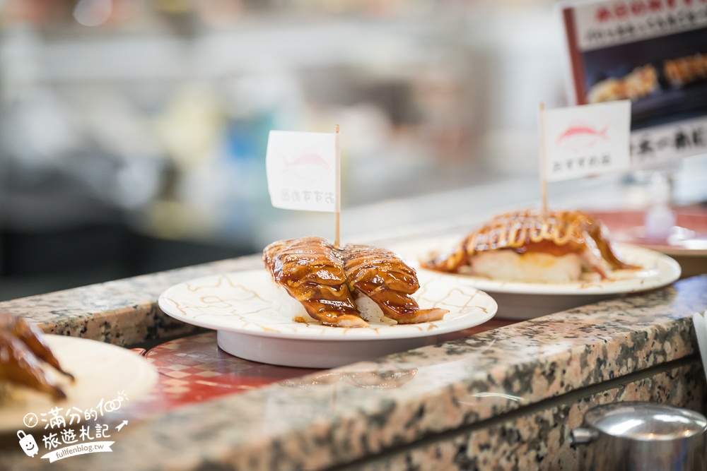 沖繩美食【迴轉壽司市場美浜店】一盤只要35元起,中文點餐現點現作.軌道出餐好特別!