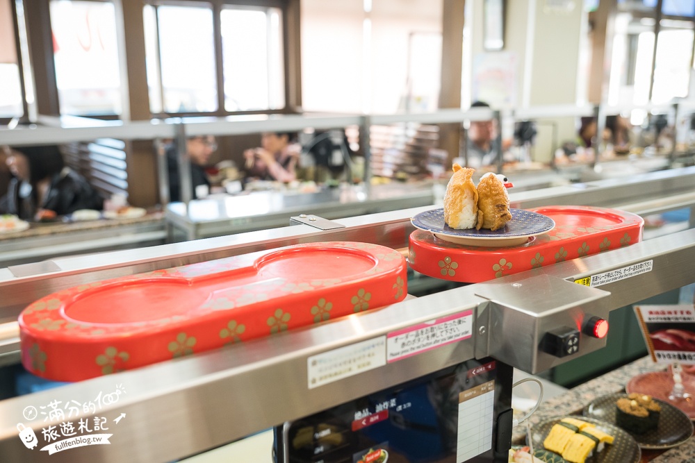 沖繩美食【迴轉壽司市場美浜店】一盤只要35元起,中文點餐現點現作.軌道出餐好特別!