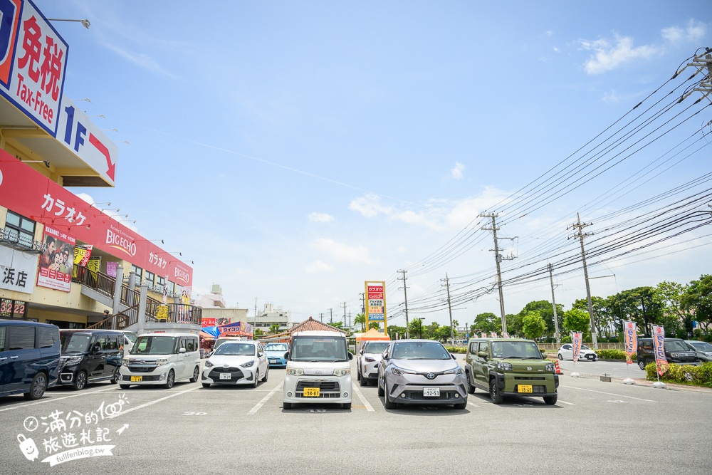 沖繩美食【迴轉壽司市場美浜店】一盤只要35元起,中文點餐現點現作.軌道出餐好特別!