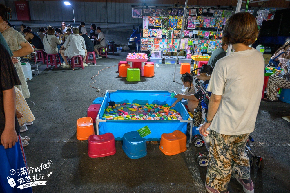南投【草鞋墩人文觀光夜市】TOP10人氣美食＆必玩夜市遊戲,每週只營業四天,佔地八千坪,還有街頭藝人表演!