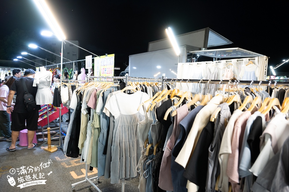 南投【草鞋墩人文觀光夜市】TOP10人氣美食＆必玩夜市遊戲,每週只營業四天,佔地八千坪,還有街頭藝人表演!
