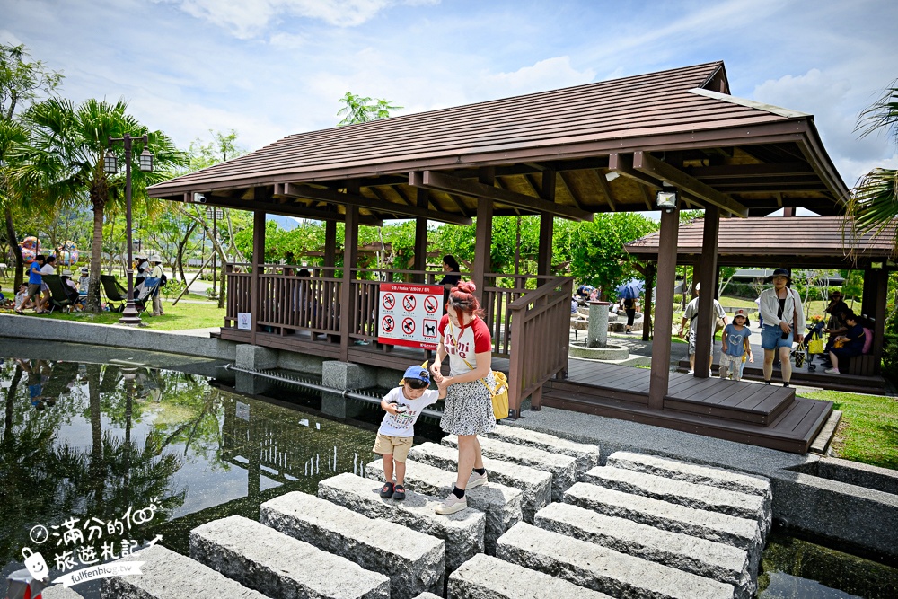 埔里新景點【福興溫泉區親子公園】福興溫泉遊客中心玩樂攻略.免費泡足湯.借自行車,還能玩滑梯和沙坑!