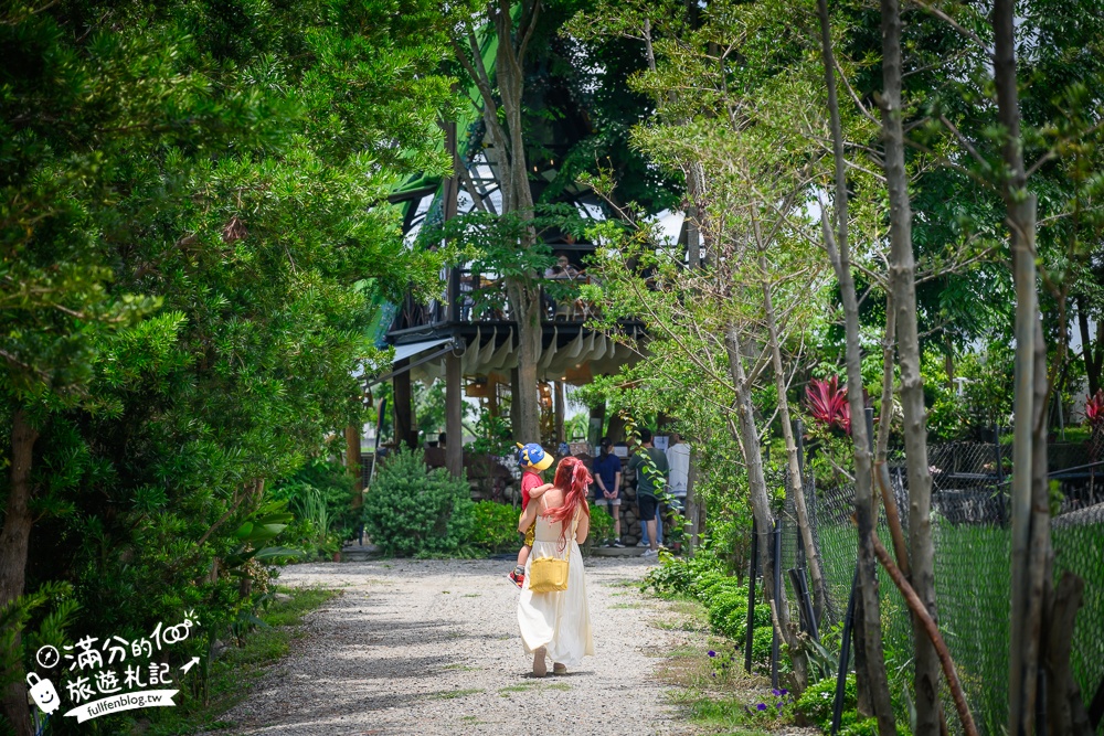 台中【喜鵲方舟FairyLand】后里一處優靜美地,必體驗朗月湖划透明獨木舟,與萌寵互動.看火炎山,還能吃輕食喝烤茶!