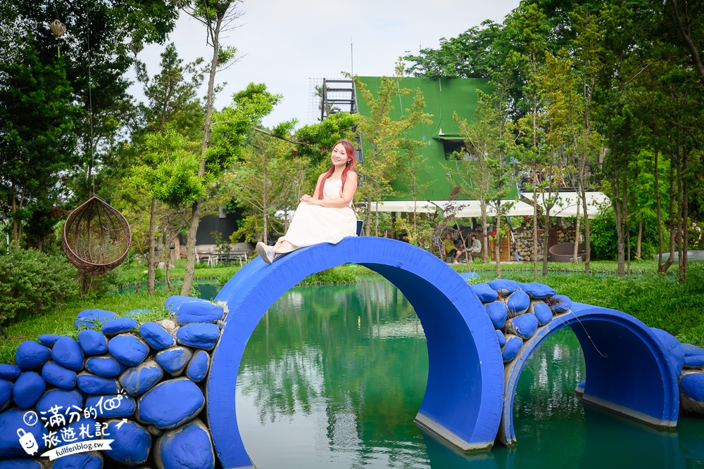 台中【喜鵲方舟FairyLand】后里一處優靜美地,必體驗朗月湖划透明獨木舟,與萌寵互動.看火炎山,還能吃輕食喝烤茶!