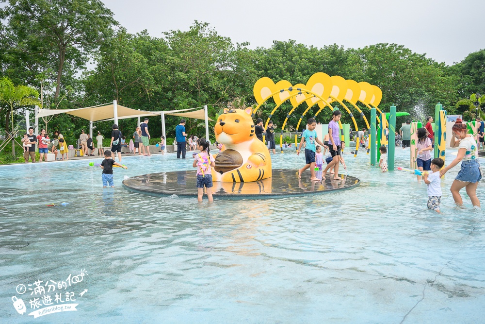 雲林【虎尾叢林水樂園】開放時間.虎尾632高地公園最新親子水樂園.免門票水陸樂園一次滿足,可愛虎爺陪你戲水放電!