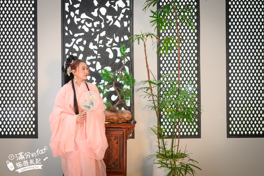 台中【RJ55攝影片場】2025全新全室內古風場景!最新漢服.戰國袍體驗含精緻髮妝,讓你秒變身古偶大女主!