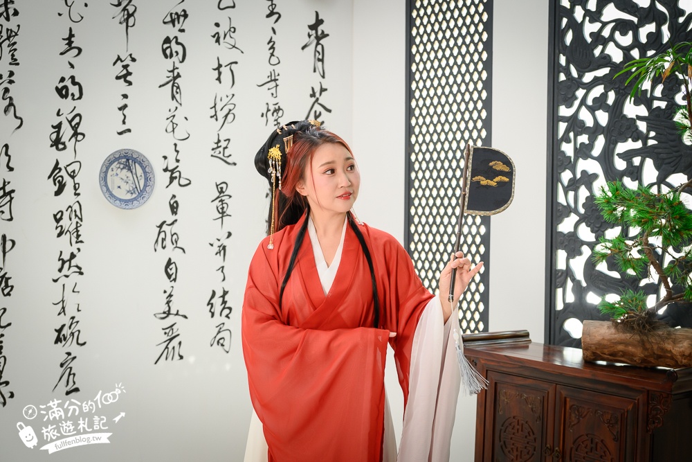 台中【RJ55攝影片場】2025全新全室內古風場景!最新漢服.戰國袍體驗含精緻髮妝,讓你秒變身古偶大女主!