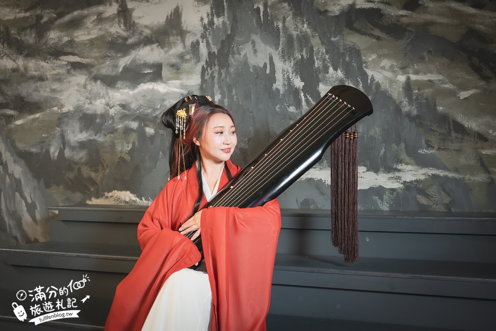 台中【RJ55攝影片場】2025全新全室內古風場景!最新漢服.戰國袍體驗含精緻髮妝,讓你秒變身古偶大女主!