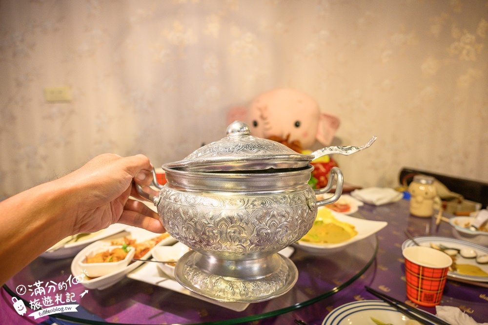 台中【曼谷皇朝泰式料理】平價泰式料理推薦.免收服務費.親子友善,還能預約專屬包廂唷!