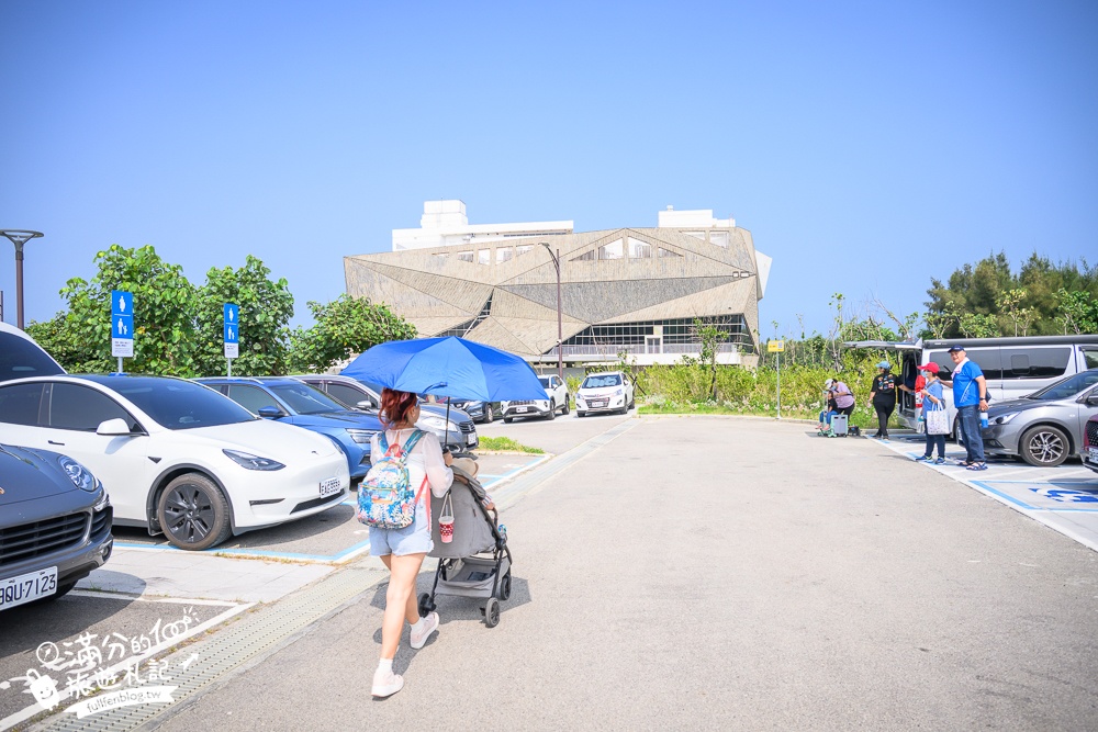 【台中海洋館】好玩嗎？TOP10個亮點帶你玩,台中海洋館沉浸式海洋體驗,最新玩樂攻略＆常見問題!